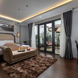 Babylon Suite Room